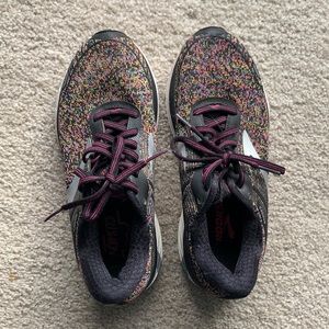 Women’s Brooks Adrenaline 18 Confetti size 8